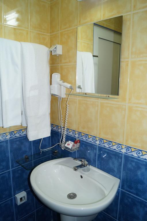 Hotel Kardjali Kŭrdzhali المظهر الخارجي الصورة